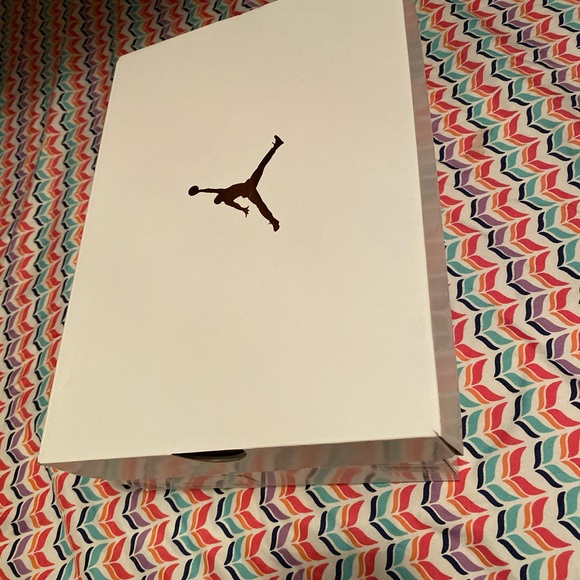AIR JORDANsize 8 available (size 8.5 already SOLD) - Picture 9 of 10